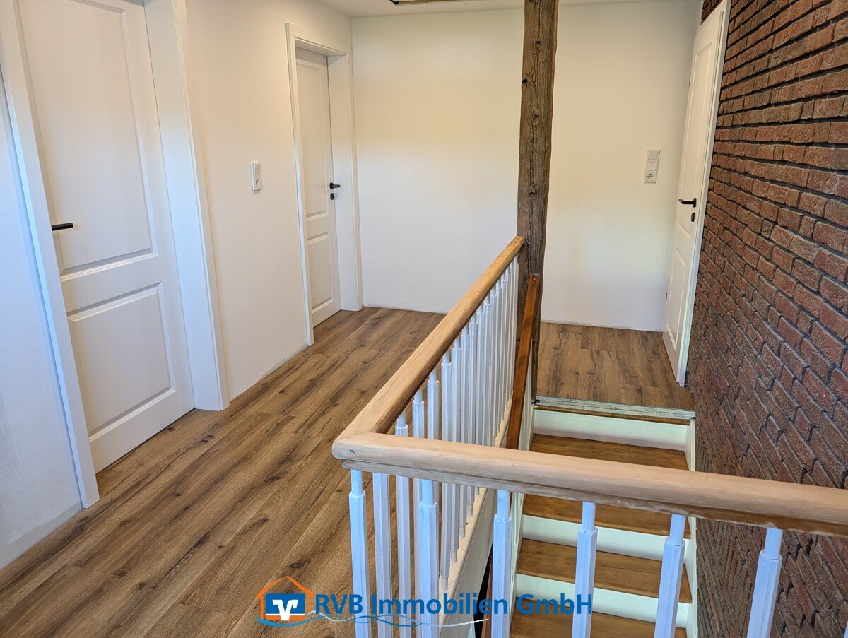 Treppenhaus / Flur Treppenhaus / Flur