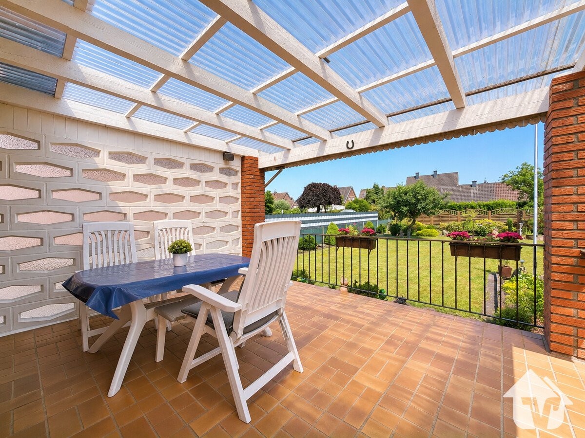 überdachte Terrasse überdachte Terrasse