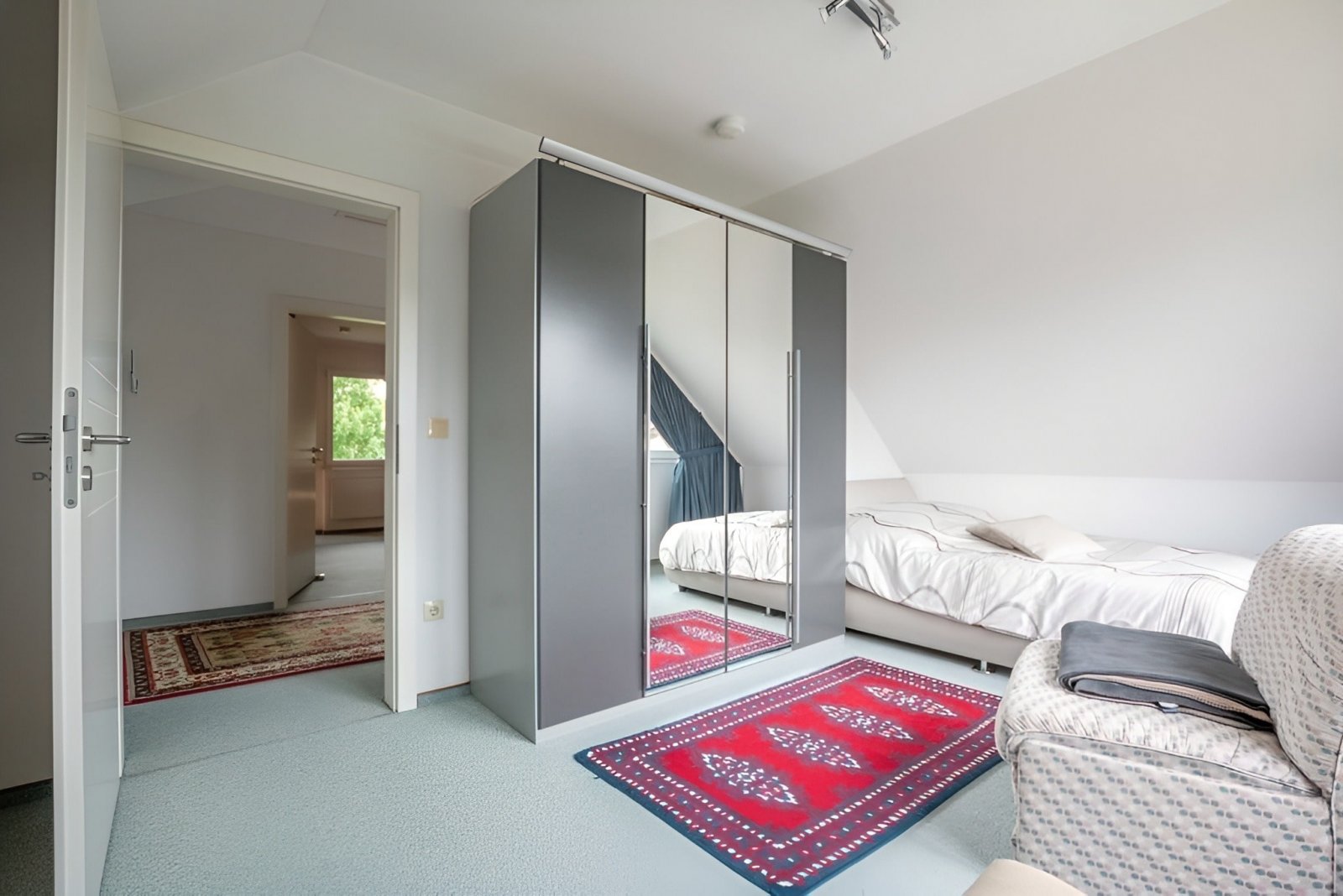 Schlafzimmer DG Schlafzimmer DG