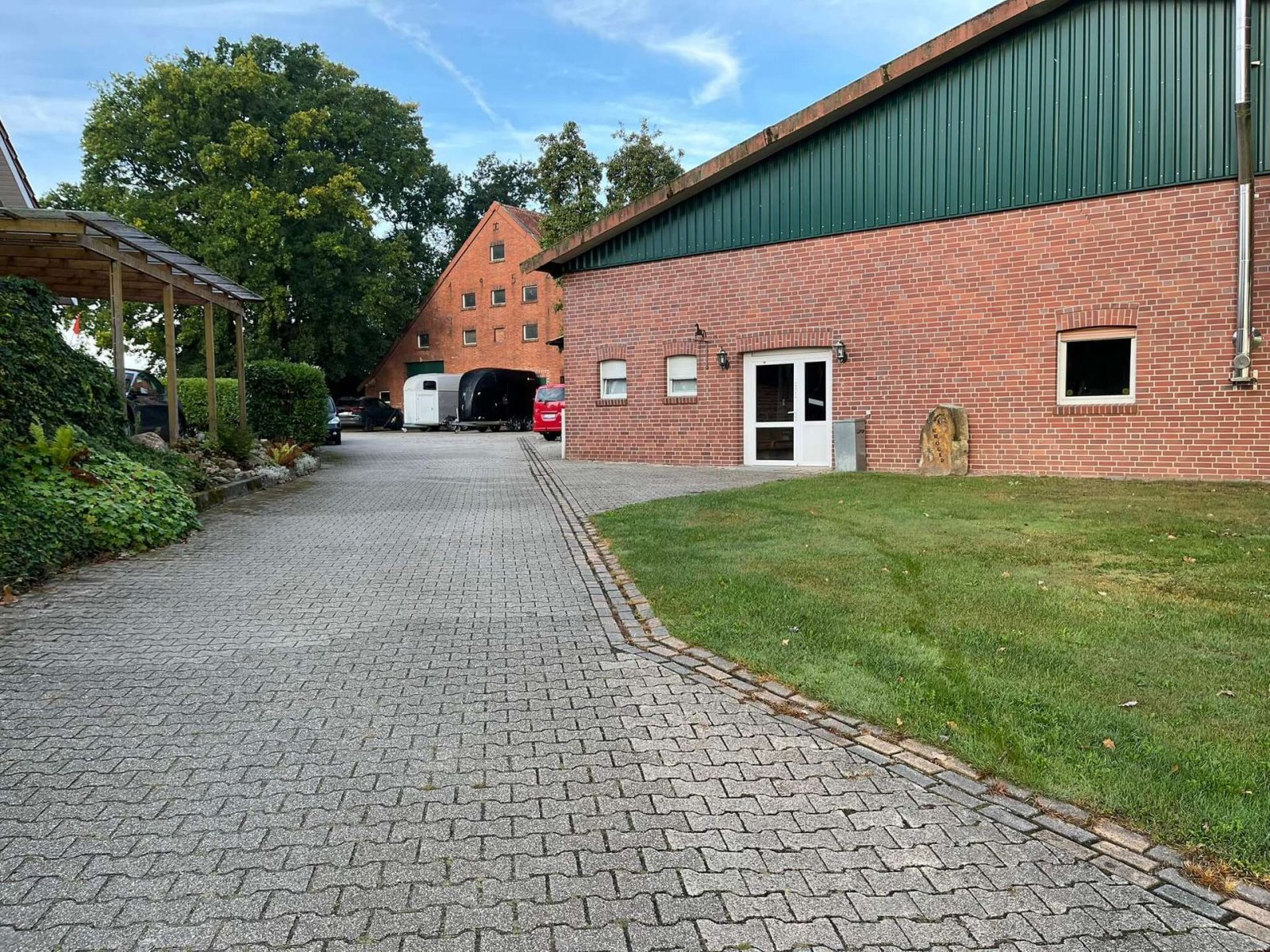 Zufahrt Reithalle Zufahrt Reithalle