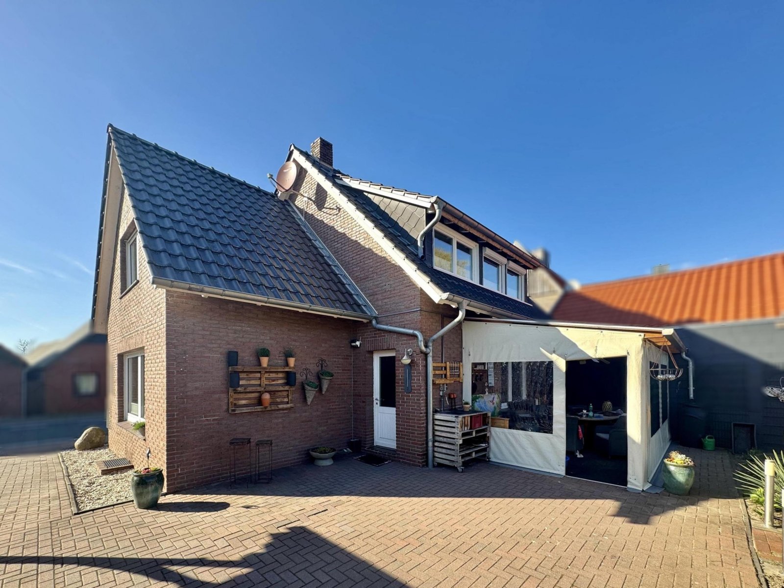Rückansicht Rückansicht