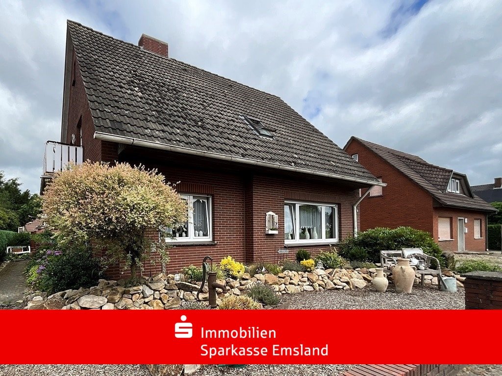 Geeste: Familienglück mit Gartenparadies -
Einfamilienhaus mit Einliegerwohnung in Geeste-Dalum Geeste: Familienglück mit Gartenparadies -
Einfamilienhaus mit Einliegerwohnung in Geeste-Dalum