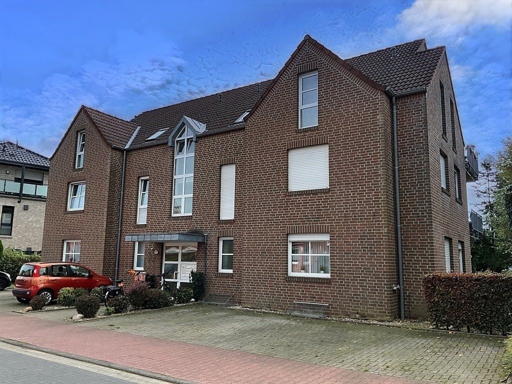 Straßenansicht