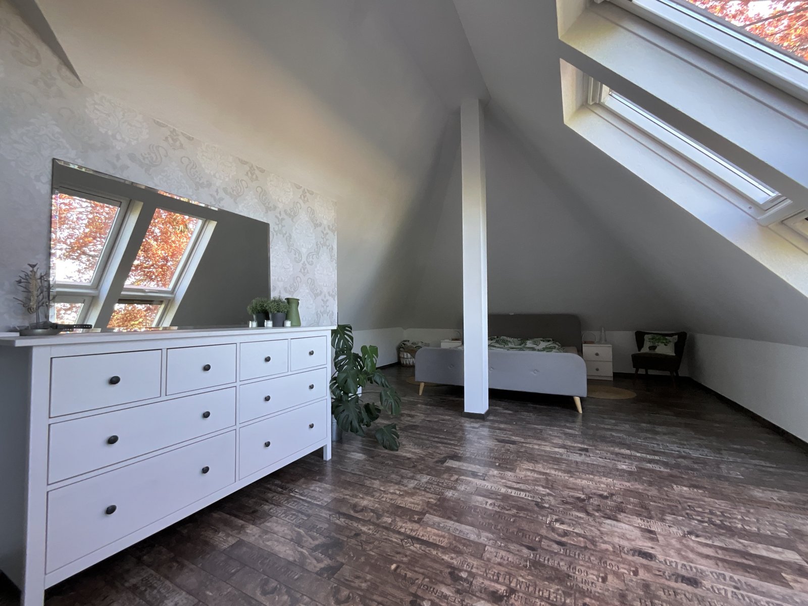 Schlafzimmer im Dachgeschoss Schlafzimmer im Dachgeschoss