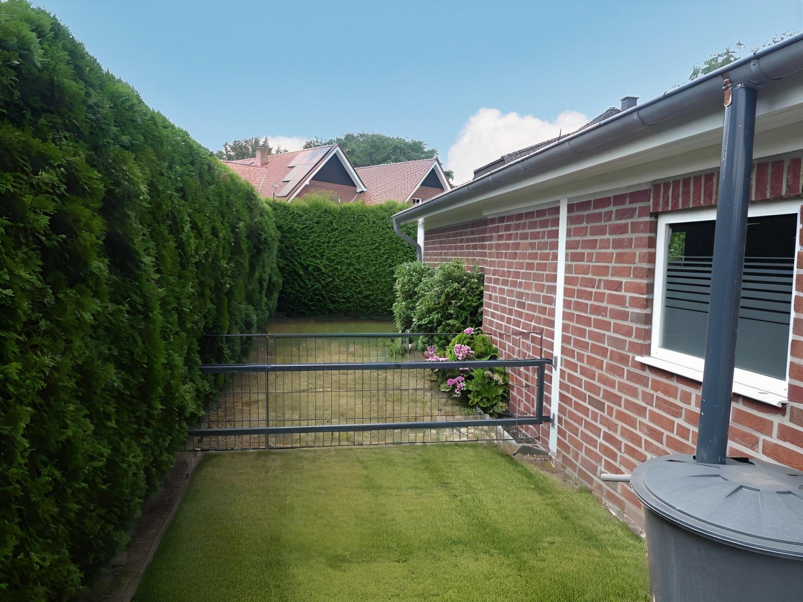 Seitliche Ansicht Garage Seitliche Ansicht Garage