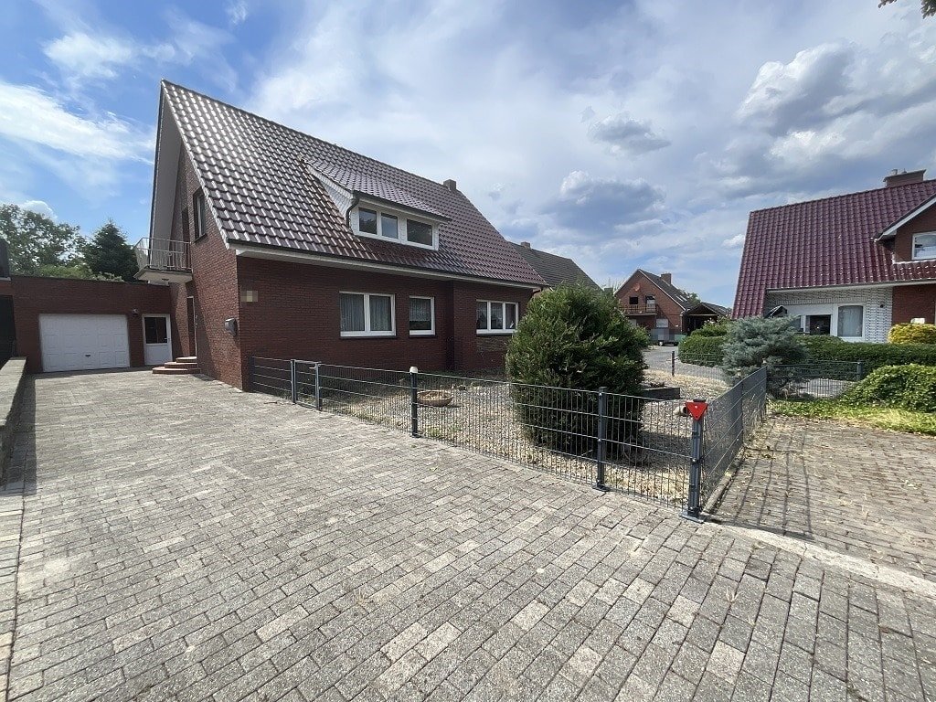 Straßenansicht
