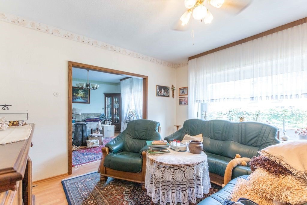 Wohn-/ Esszimmer Wohn-/ Esszimmer