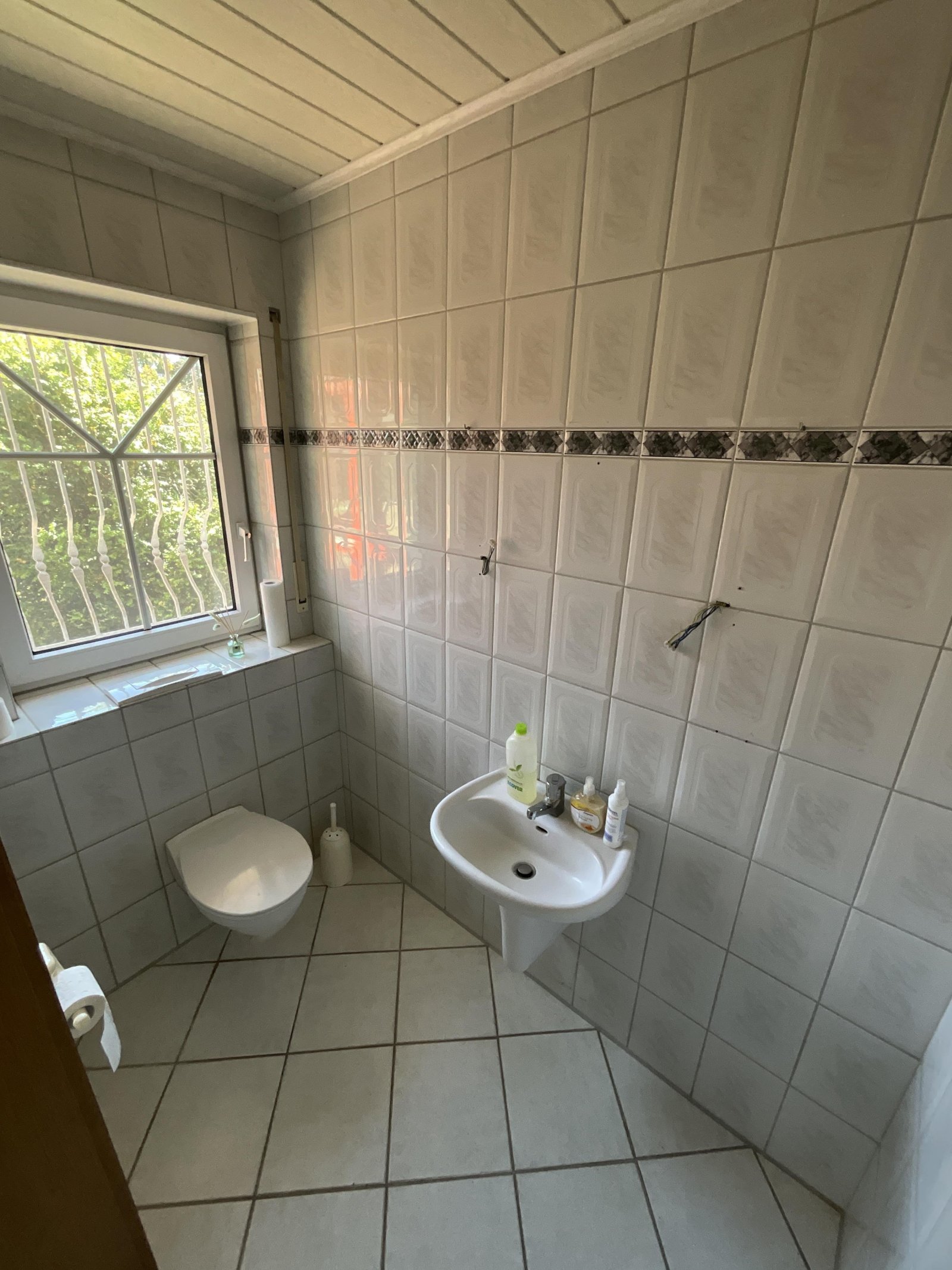 Gäste Toilette