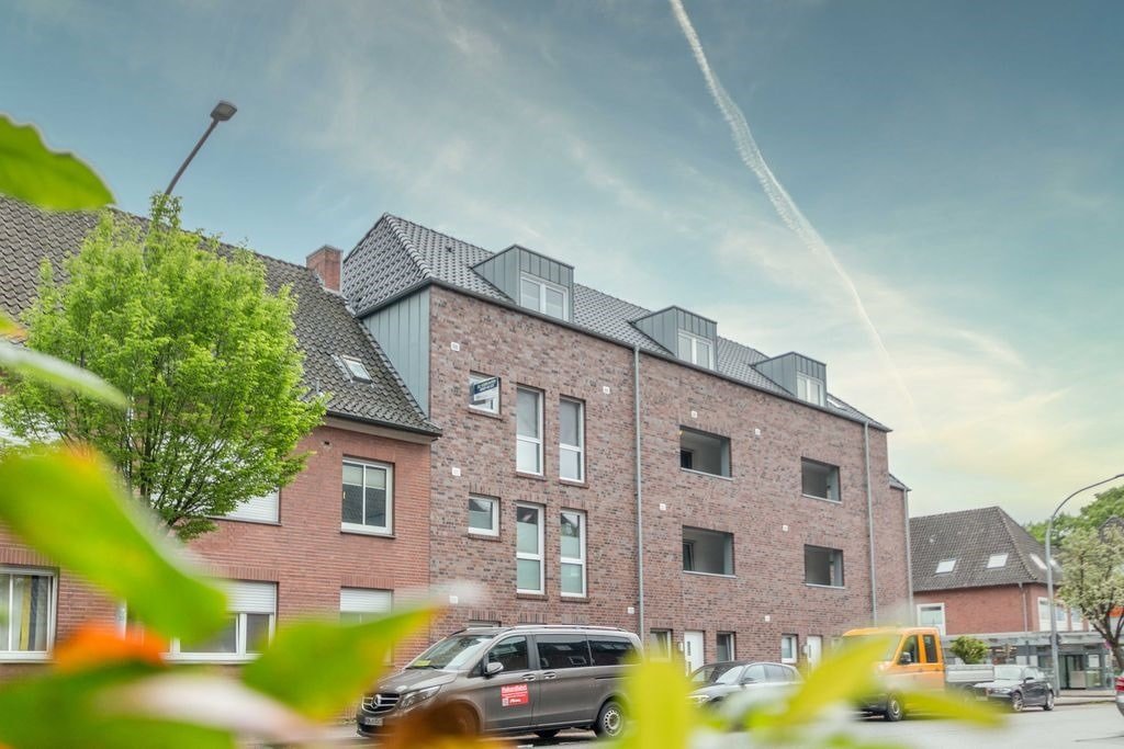 Straßenansicht Straßenansicht