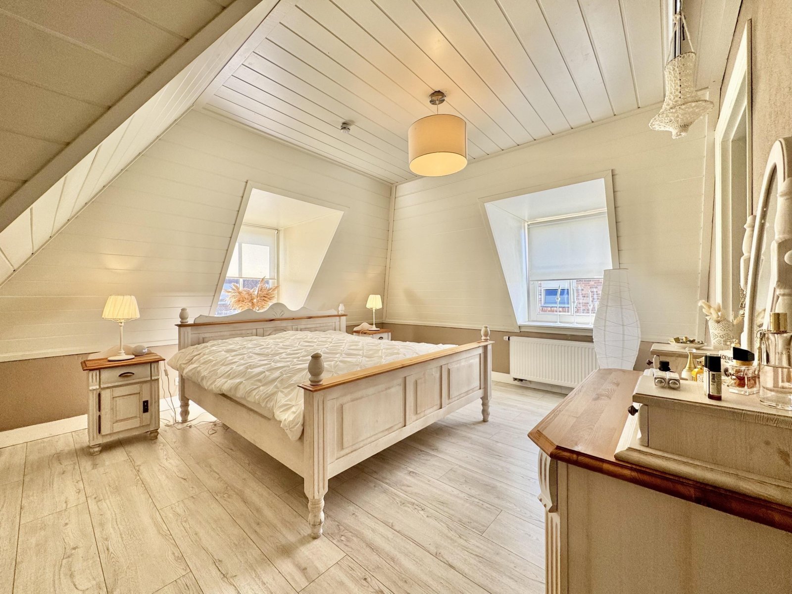 Elternschlafzimmer DG