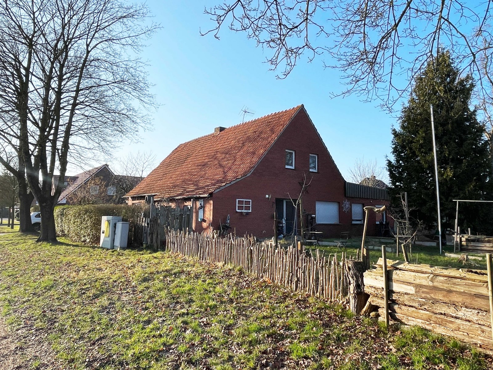 Lorup: Älteres Einfamilienhaus im Zentrum von Lorup Lorup: Älteres Einfamilienhaus im Zentrum von Lorup