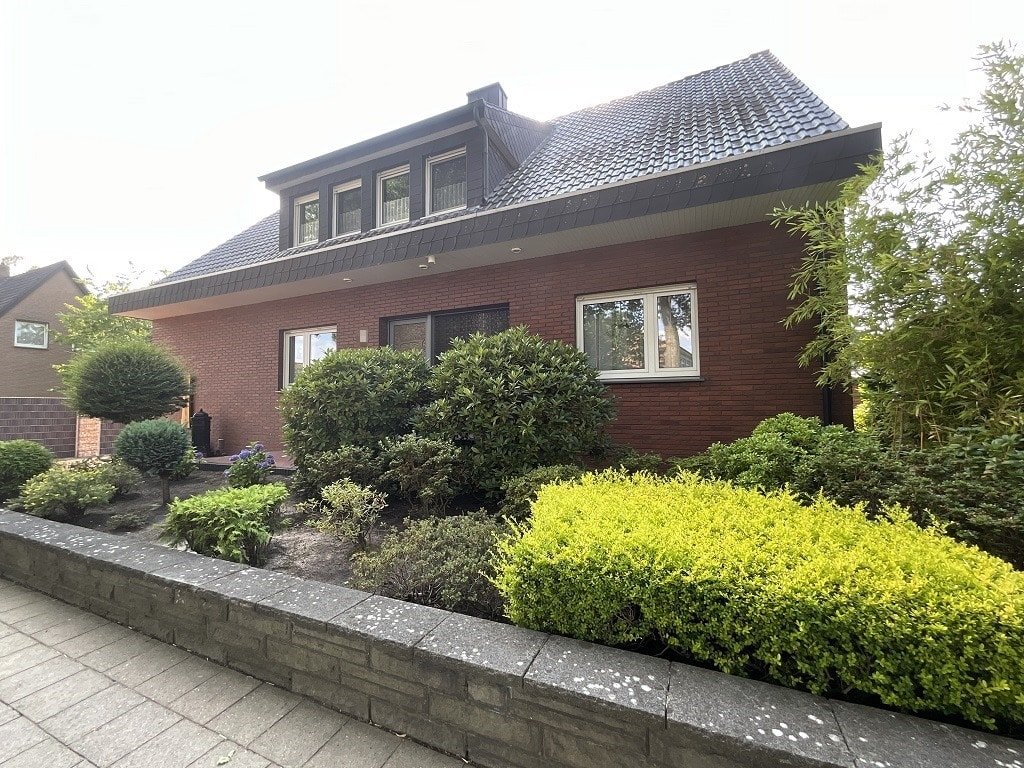 Straßenansicht