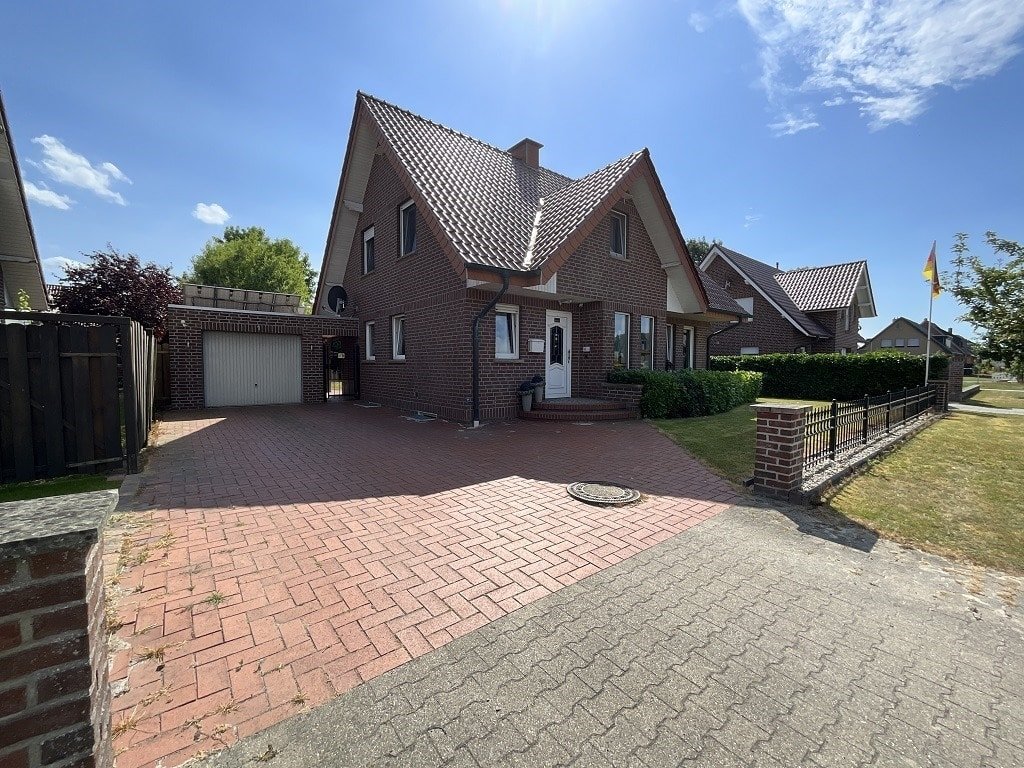 Straßenansicht Straßenansicht
