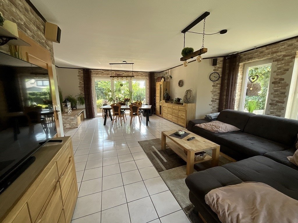Wohn - und Esszimmer Wohn - und Esszimmer