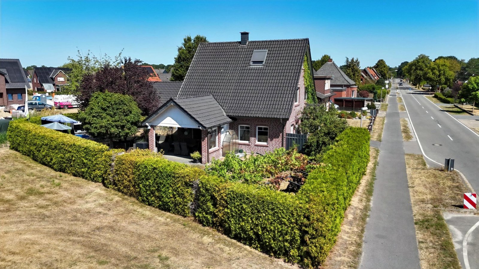 Außenaufnahme Außenaufnahme
