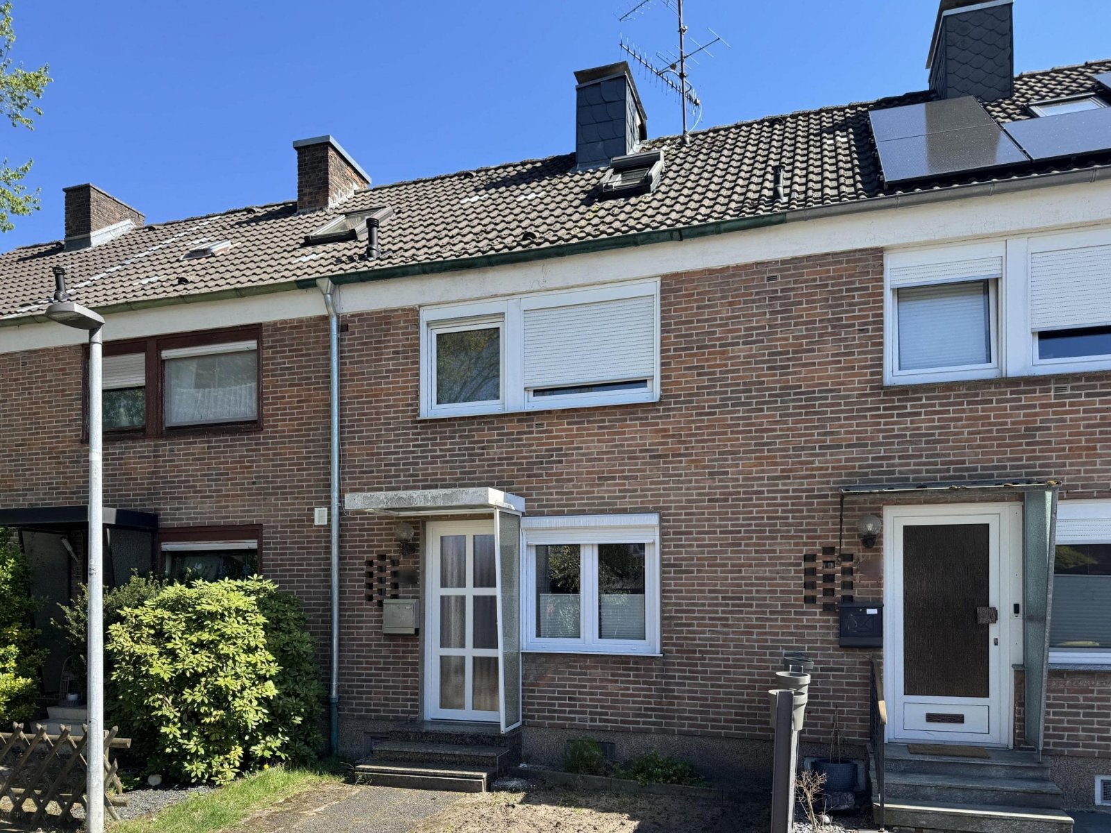 Straßenansicht Straßenansicht
