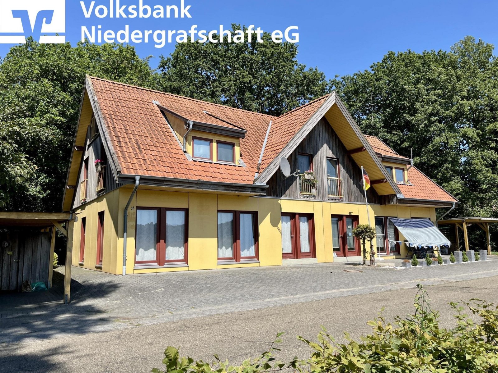 Vordere Ansicht Vordere Ansicht