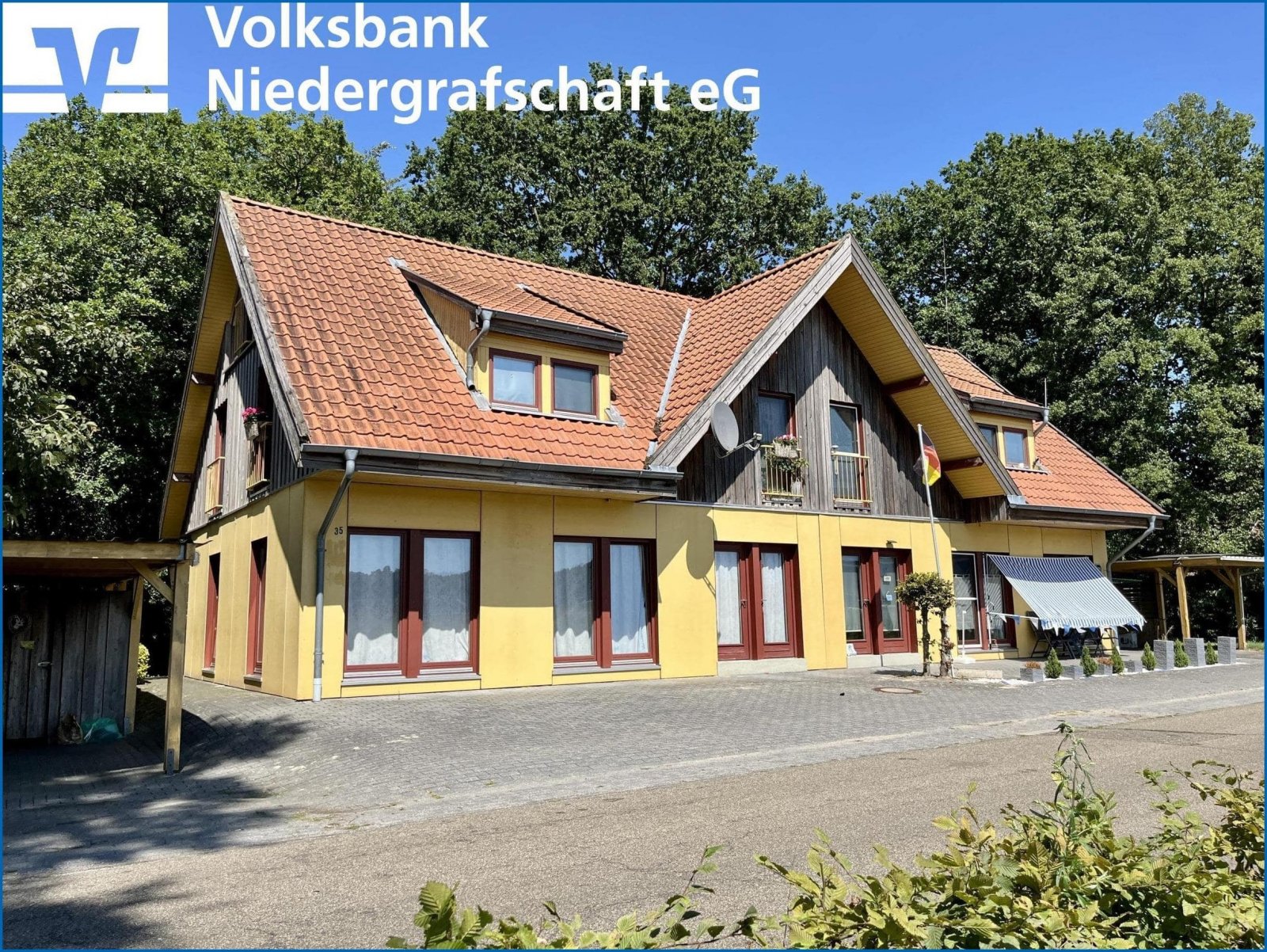 Vordere Ansicht Vordere Ansicht