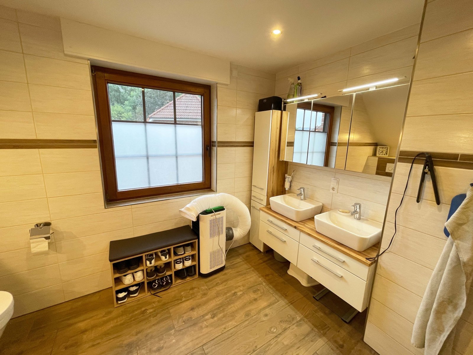 Badezimmer DG Bild 1 