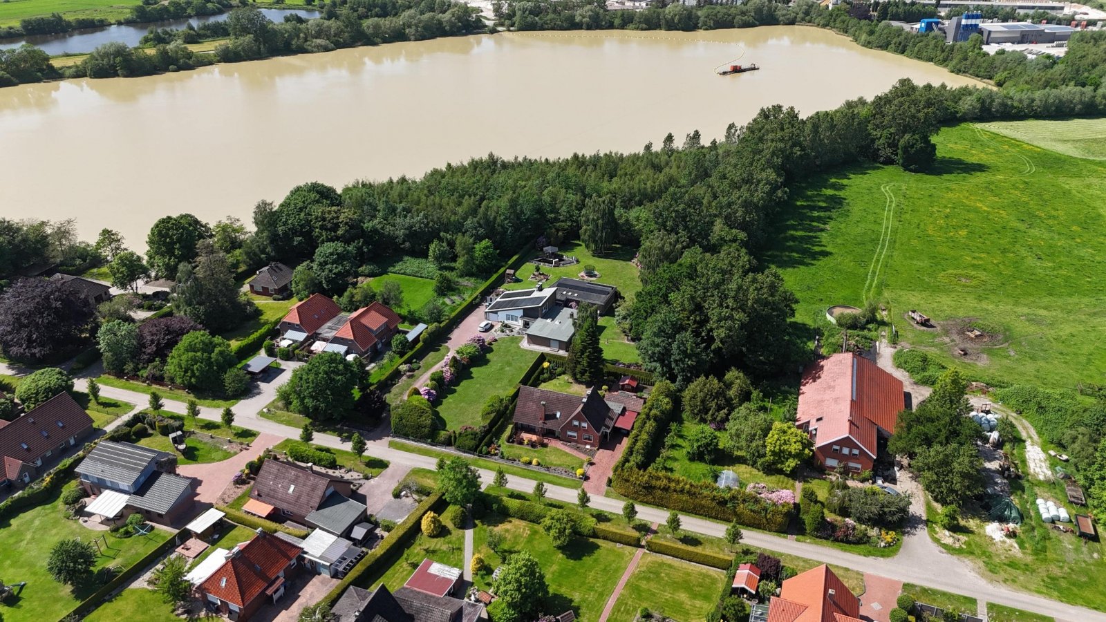 dji_fly_20260526_152746_0117_1779868611229_photo dji_fly_20260526_152746_0117_1779868611229_photo