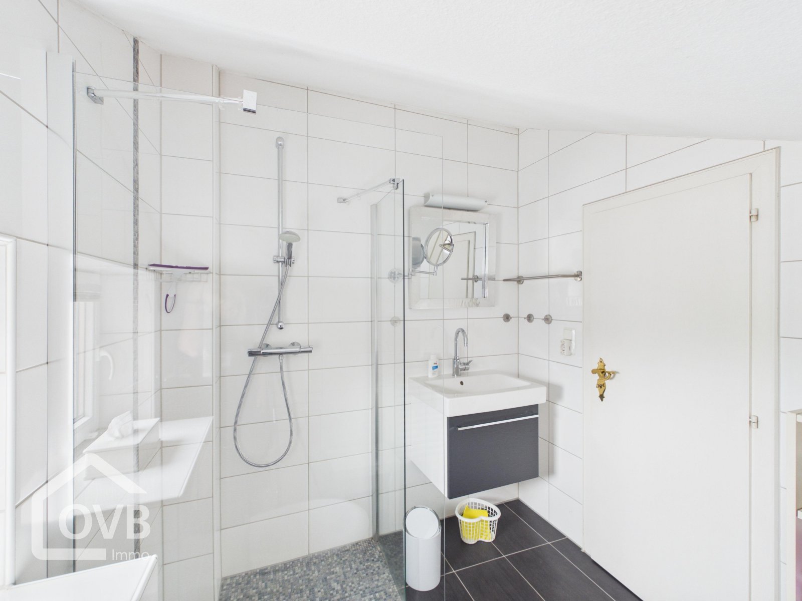 Badezimmer im Nebengebäude Badezimmer im Nebengebäude