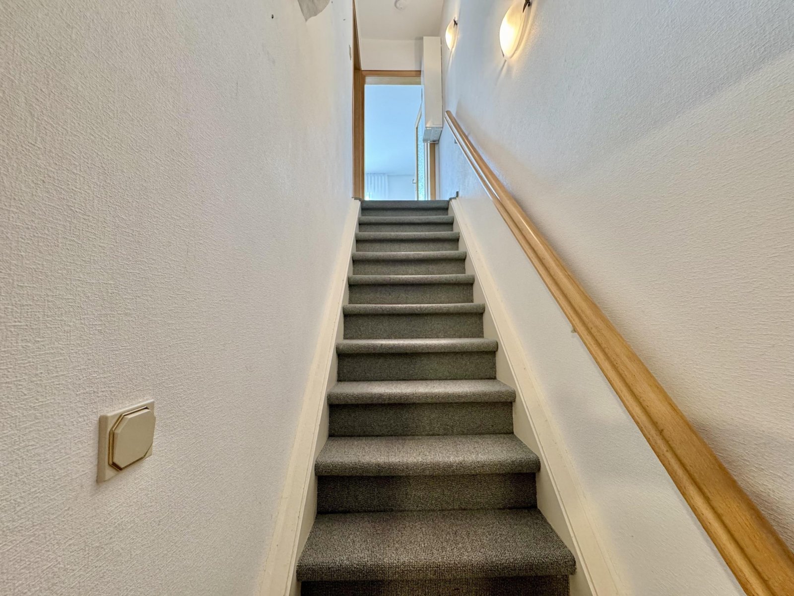Treppe zum Obergeschoss Treppe zum Obergeschoss