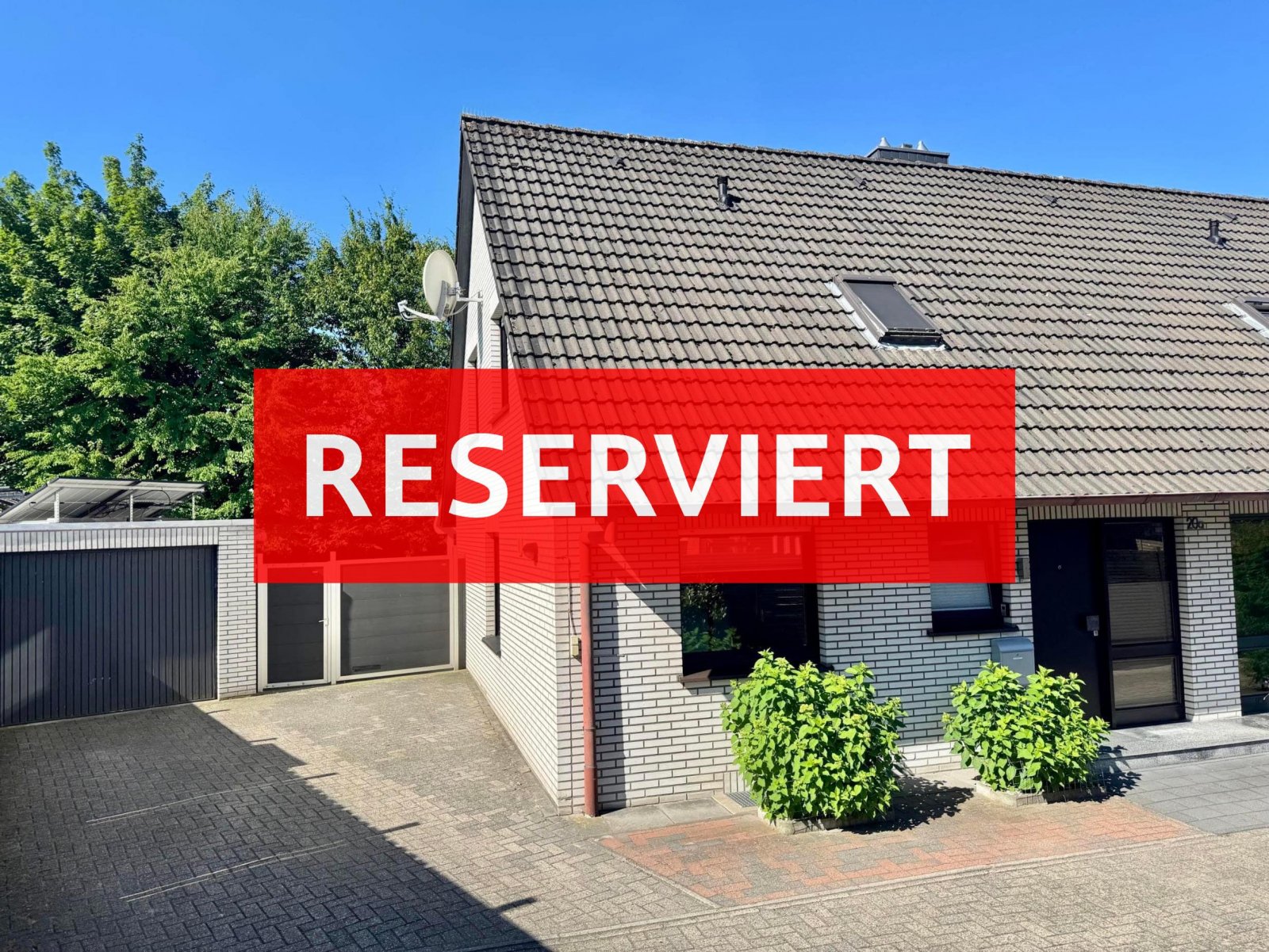 Nordhorn: Gepflegtes Einfamilienhalbhaus mit Garage und schönem Garten in ruhiger Lage von Nordhorn Nordhorn: Gepflegtes Einfamilienhalbhaus mit Garage und schönem Garten in ruhiger Lage von Nordhorn