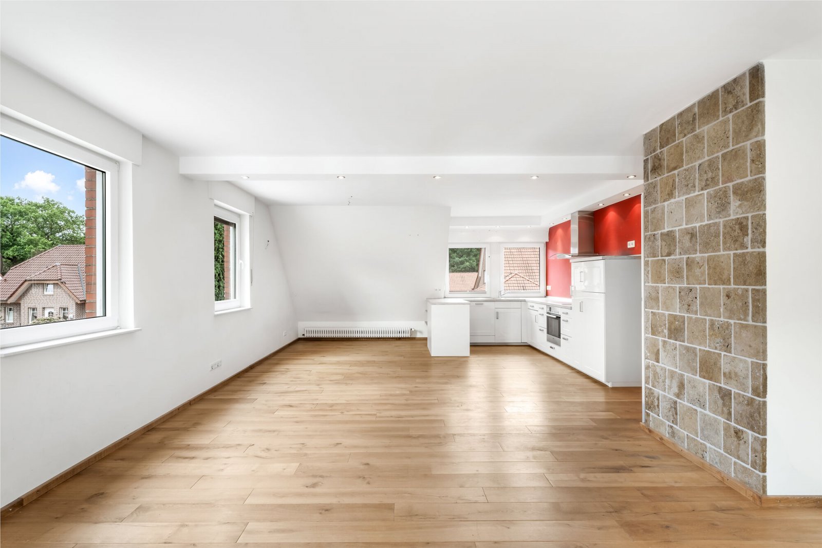 Wohnen / Essen / Kochen Dachgeschoss Wohnen / Essen / Kochen Dachgeschoss