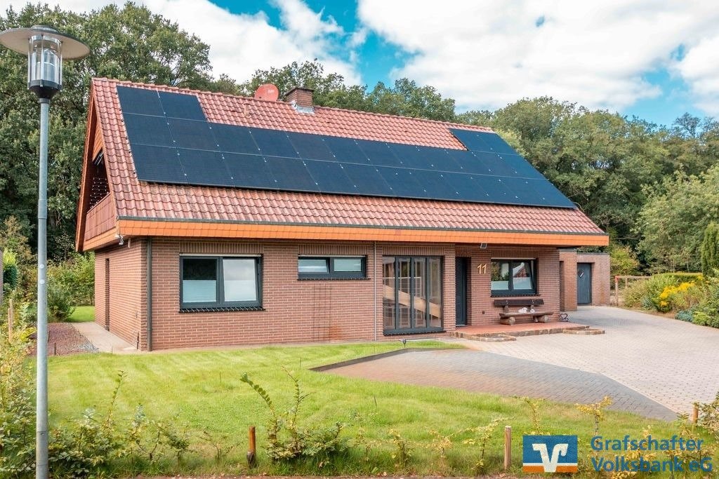 Gepflegtes Ein-/Zweifamilienhaus mit Erbbaurecht in Wietmarschen Gepflegtes Ein-/Zweifamilienhaus mit Erbbaurecht in Wietmarschen