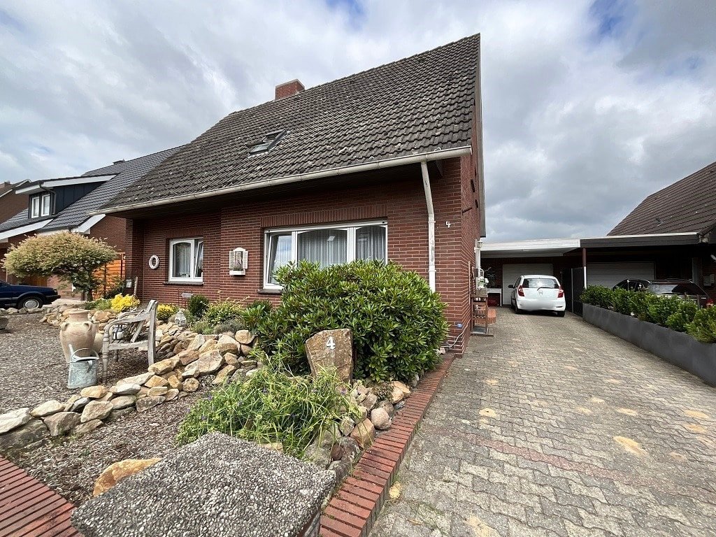 Straßenansicht Straßenansicht