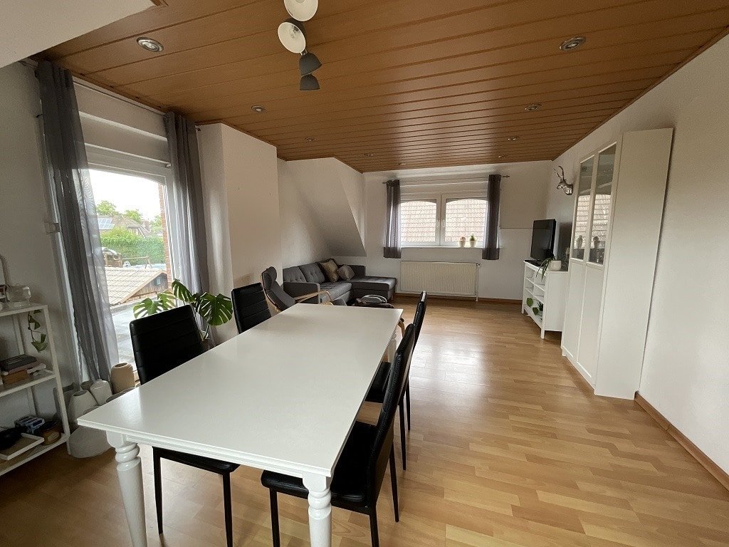 Wohn - und Esszimmer DG Wohn - und Esszimmer DG