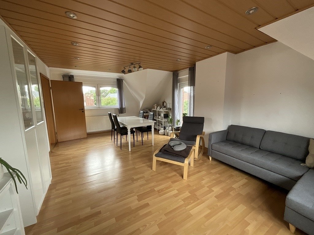 Wohn - und Esszimmer DG Wohn - und Esszimmer DG