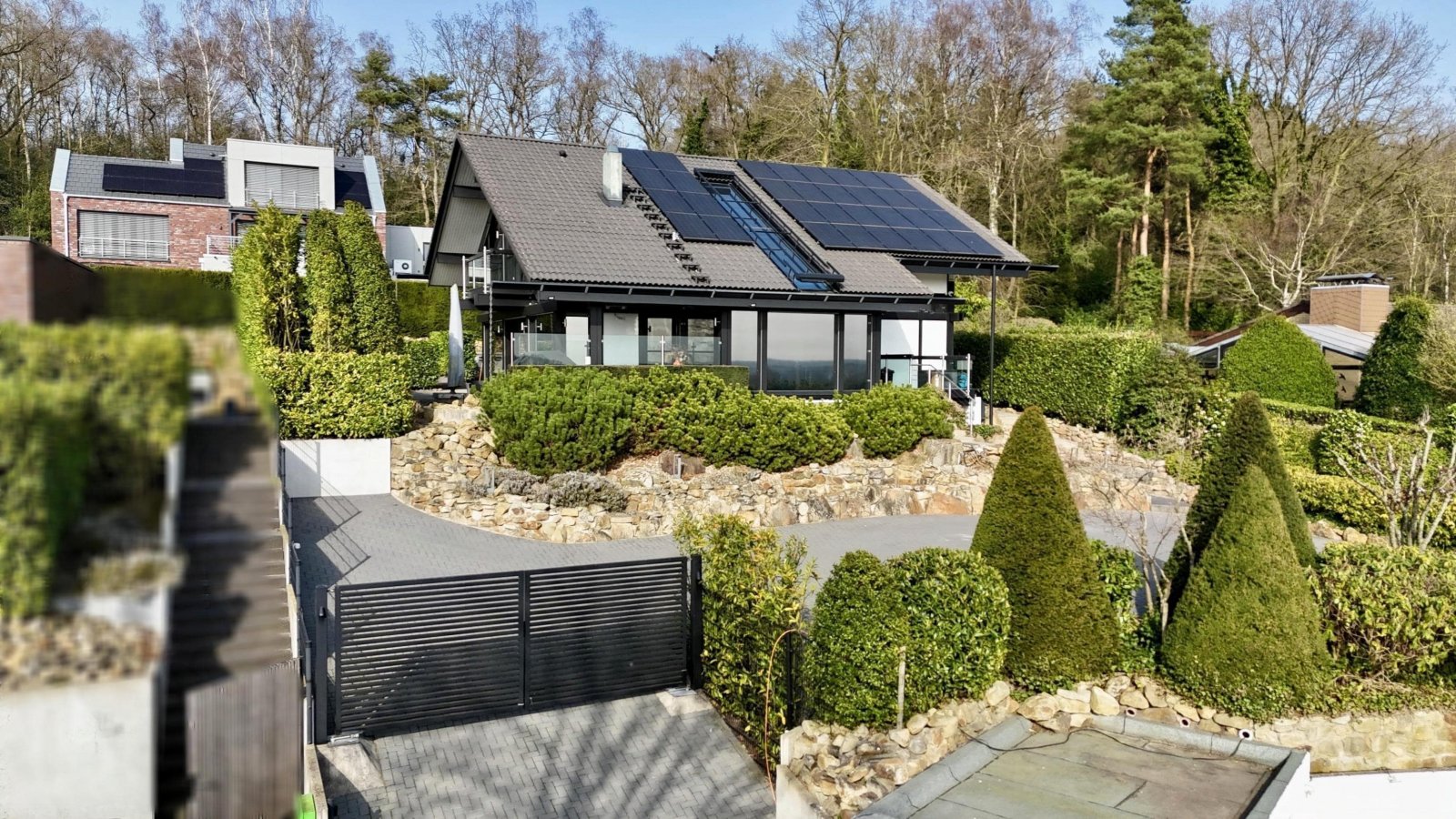 Bad Bentheim: Exklusives Architektenhaus in Bad Bentheim -  Traumhafte Hanglage mit endlosem Panoramablick 