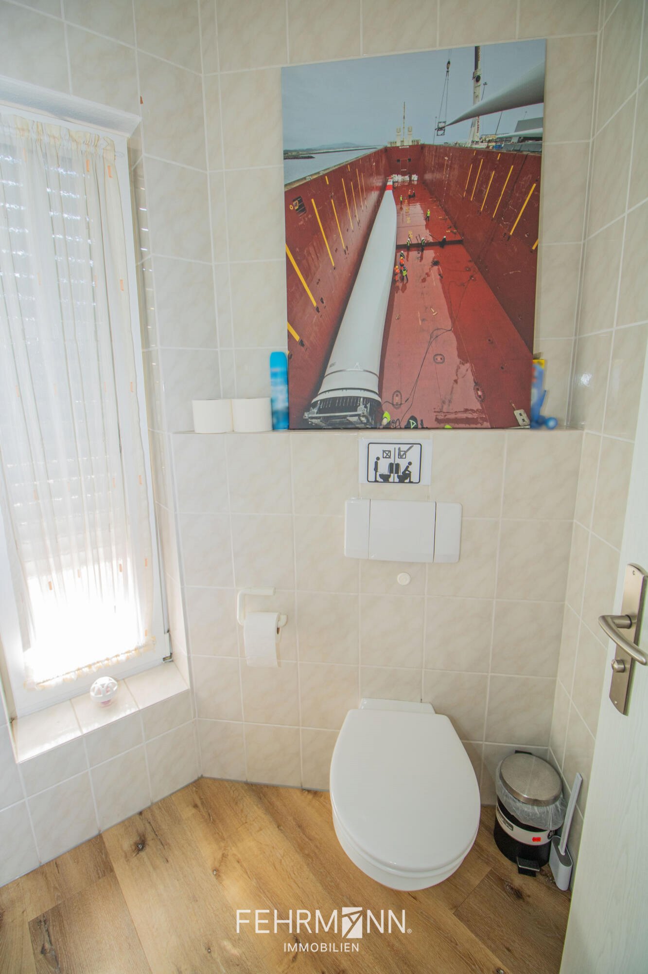 WC WC