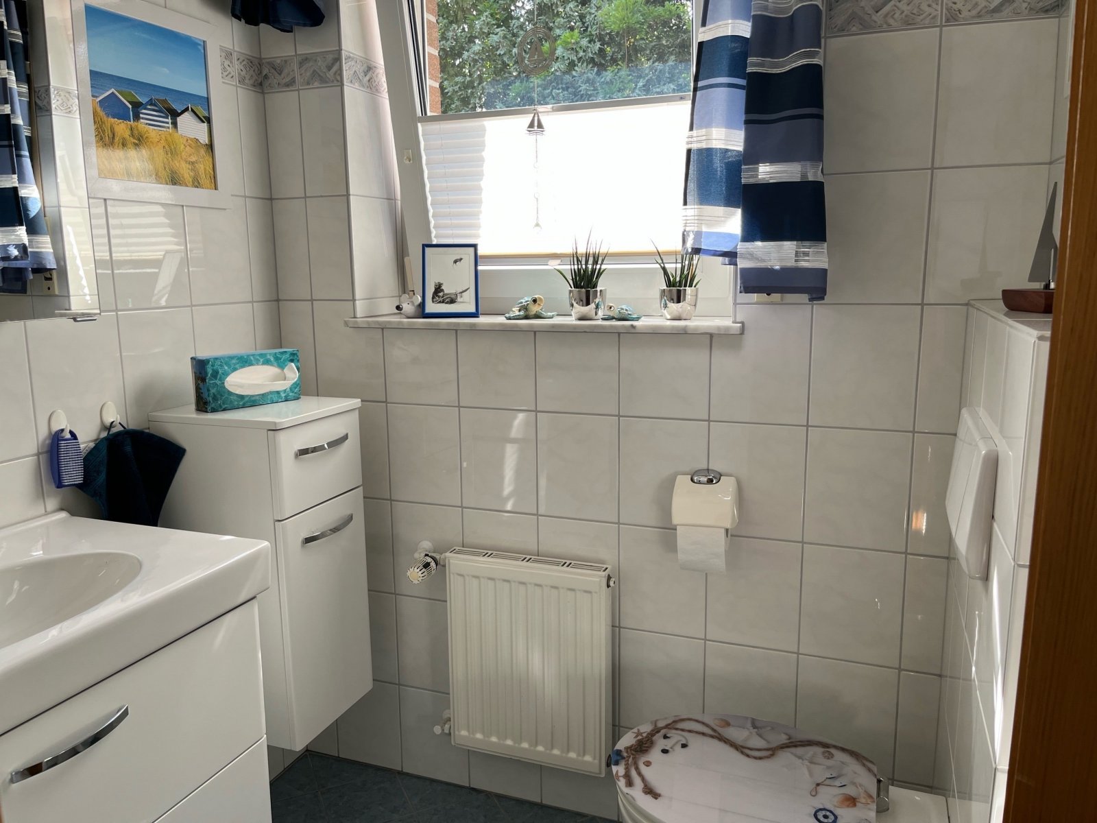 Gäste-WC im Erdgeschosss Gäste-WC im Erdgeschosss