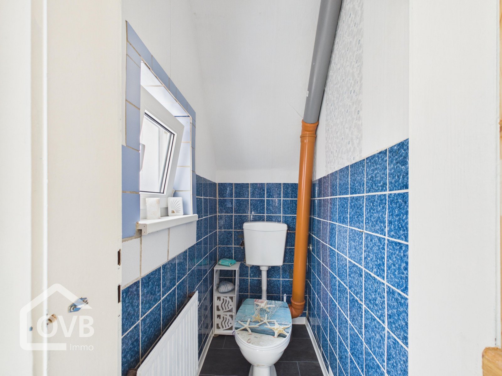 WC WC