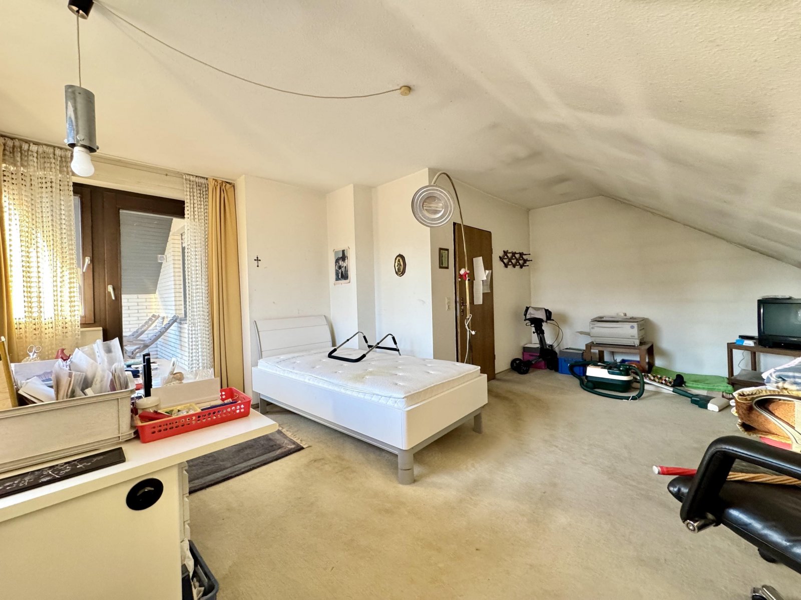 Schlafzimmer 2 (OG) Schlafzimmer 2 (OG)