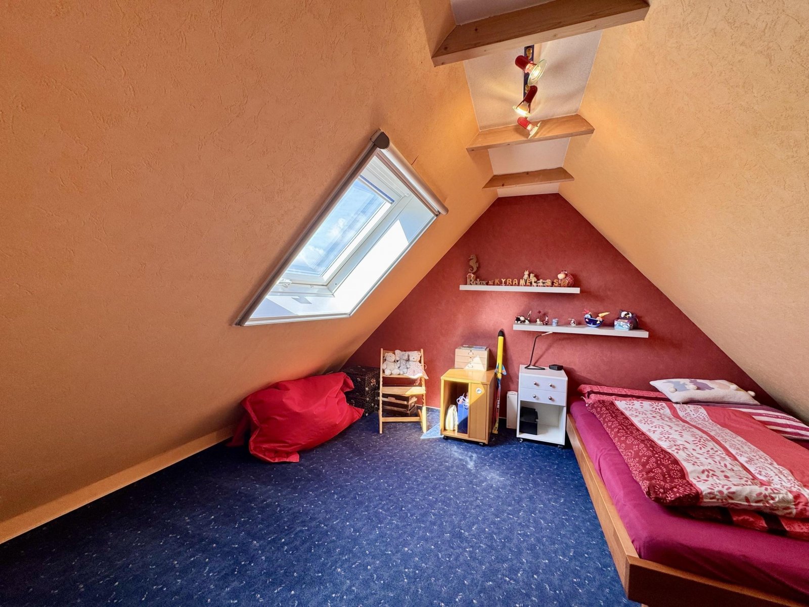 Kinderzimmer DG Kinderzimmer DG