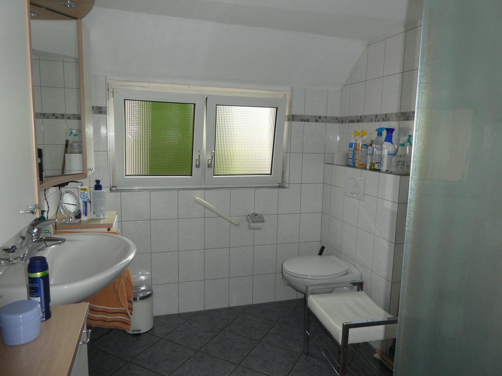 Badezimmer EG Badezimmer EG