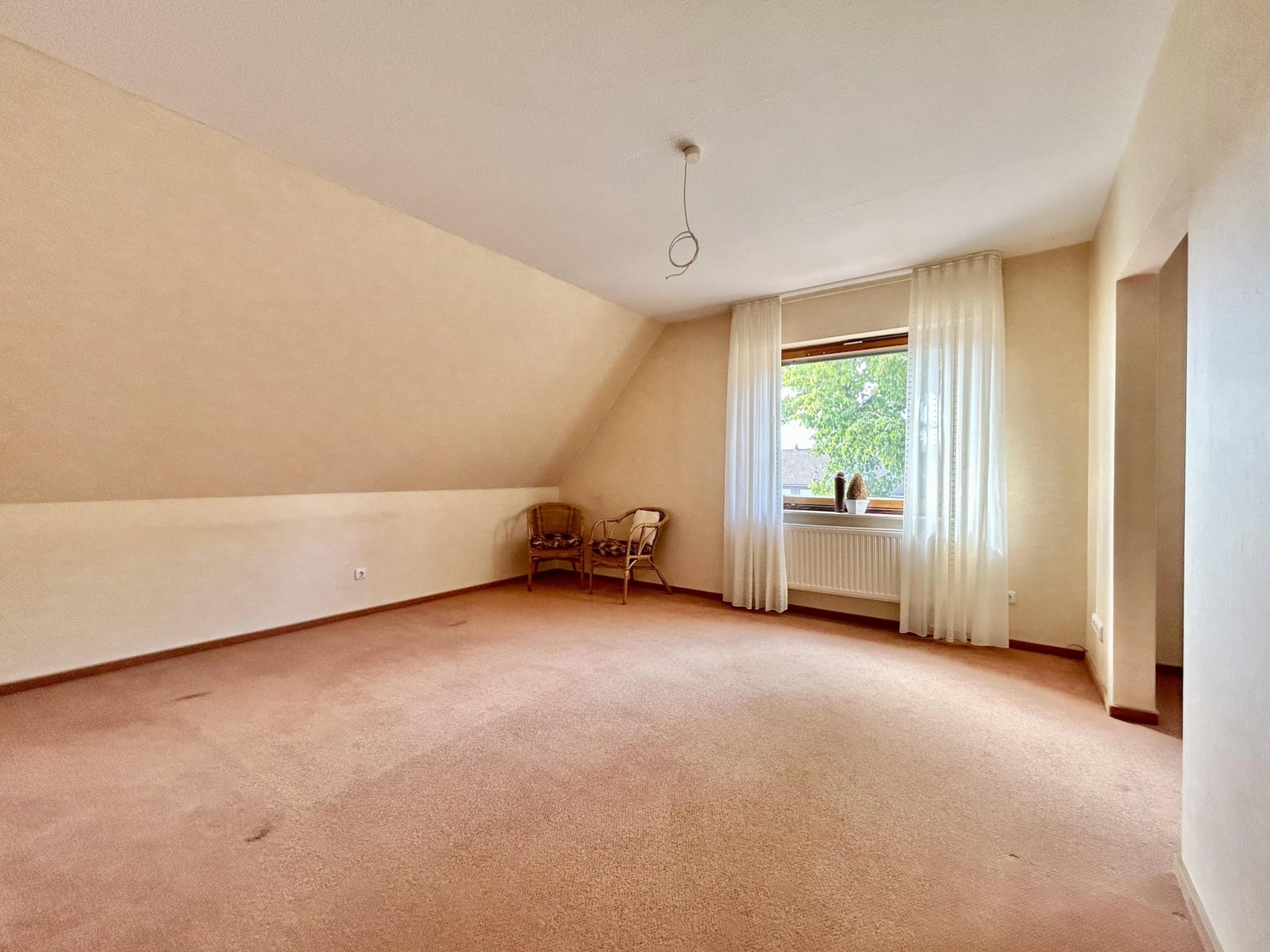 Wohnzimmer DG