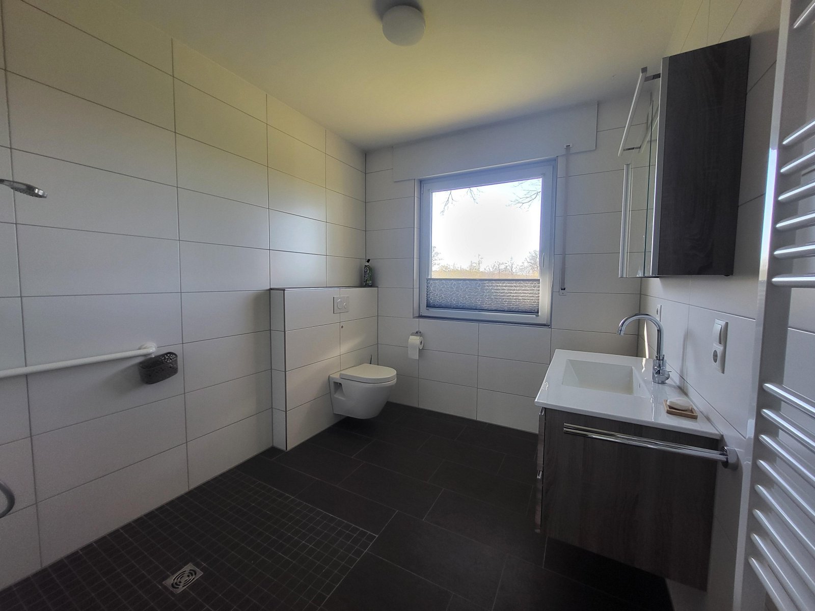 Badezimmer EG Badezimmer EG