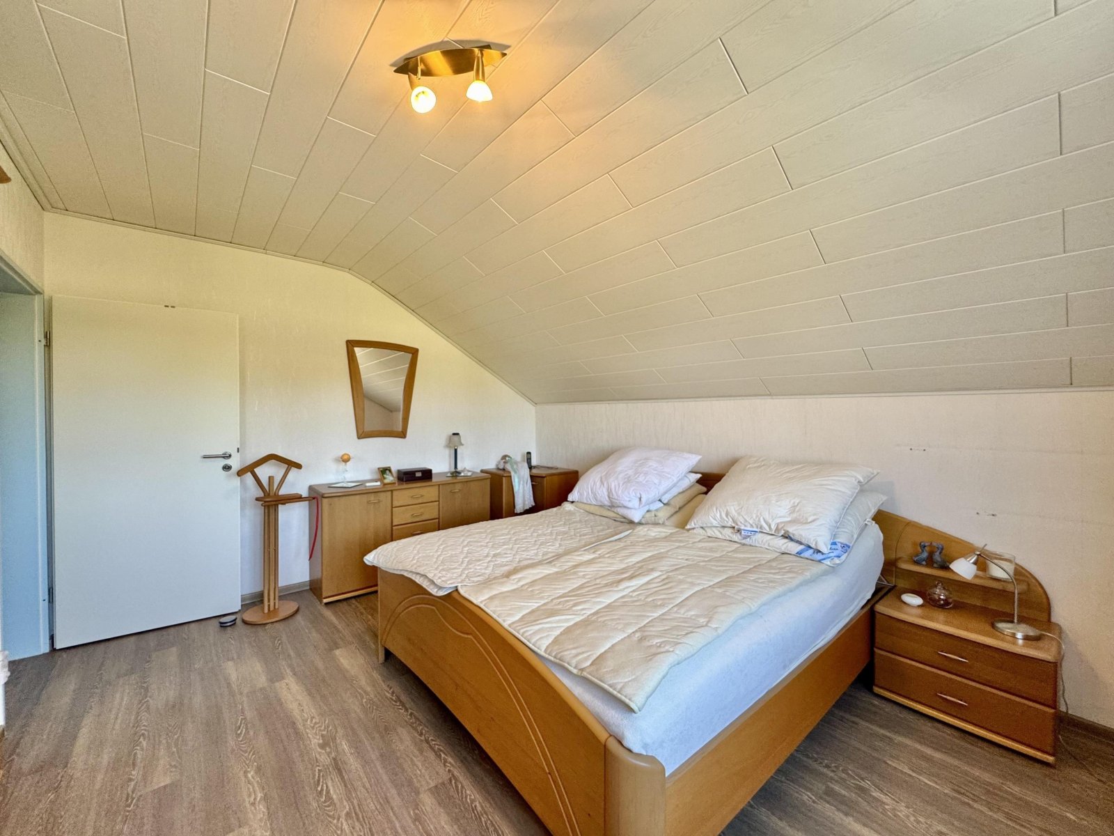 Schlafzimmer DG Schlafzimmer DG