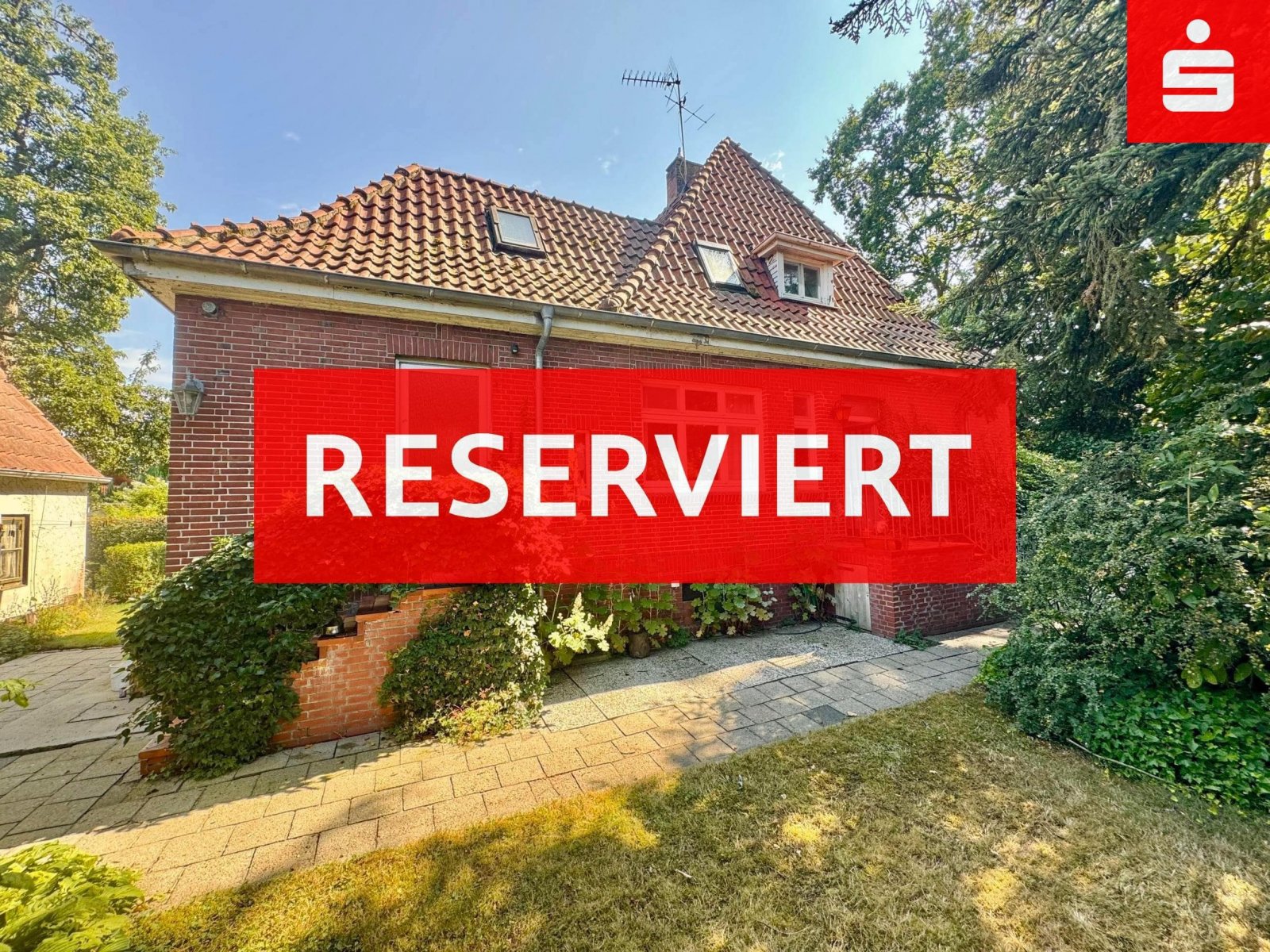 Neuenhaus: Charmantes Einfamilienhaus am Stadtgraben in Neuenhaus – Idyllisches Grundstück mit eigener kleinen Brücke Neuenhaus: Charmantes Einfamilienhaus am Stadtgraben in Neuenhaus – Idyllisches Grundstück mit eigener kleinen Brücke
