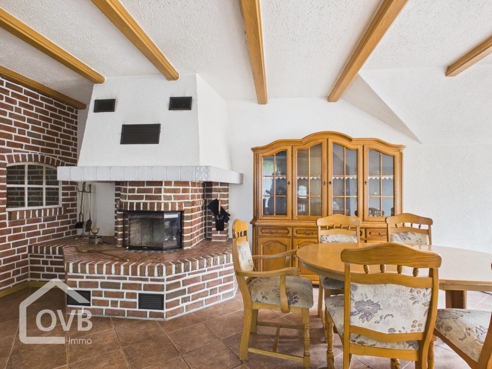 Wohnzimmer Hinterhaus ( Wohnung 2) Wohnzimmer Hinterhaus ( Wohnung 2)