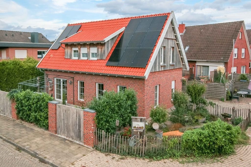 Straßenansicht Straßenansicht