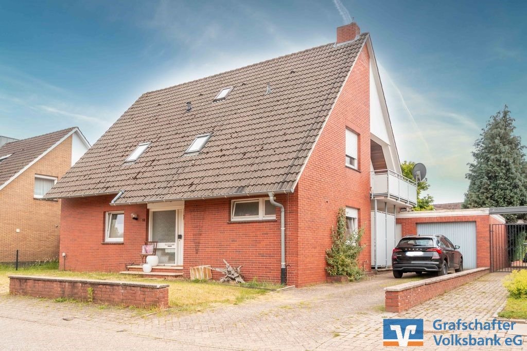Neuenhaus: Kapitalanlage mit Potenzial – Vermietetes Zweifamilienhaus in Neuenhaus Neuenhaus: Kapitalanlage mit Potenzial – Vermietetes Zweifamilienhaus in Neuenhaus