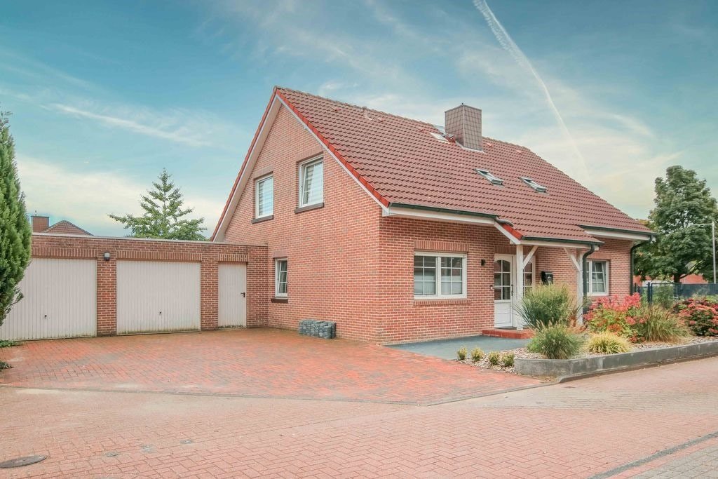 Straßenansicht Straßenansicht