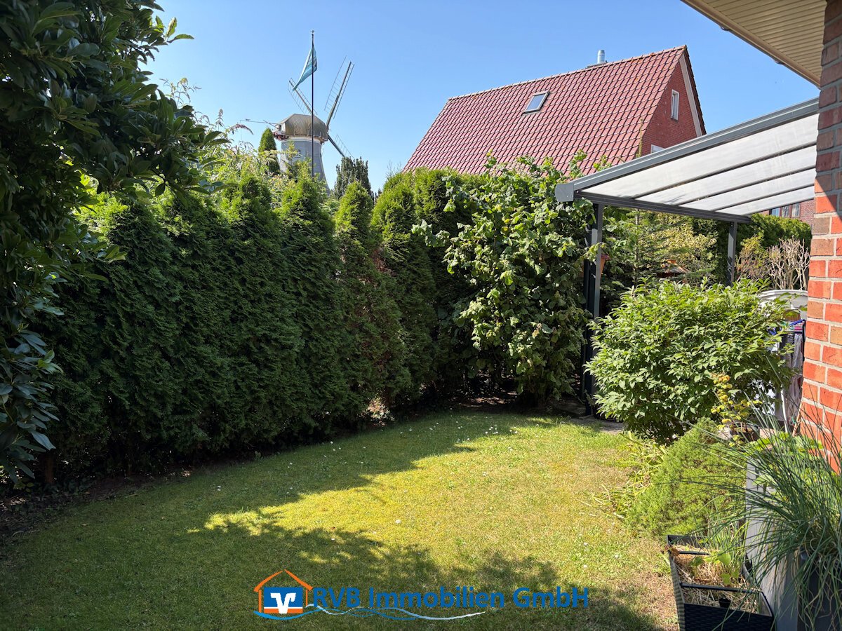 kleines Rasenstück am Haus