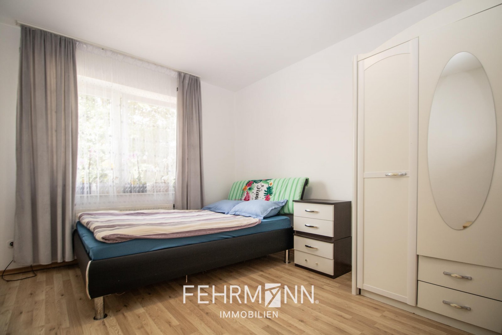 Kinderzimmer 2 OG