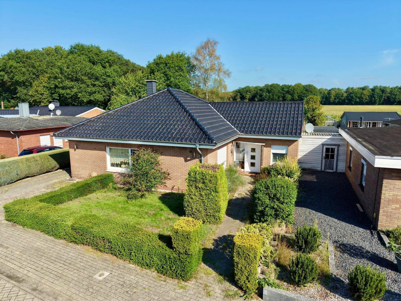 Straßenansicht Straßenansicht